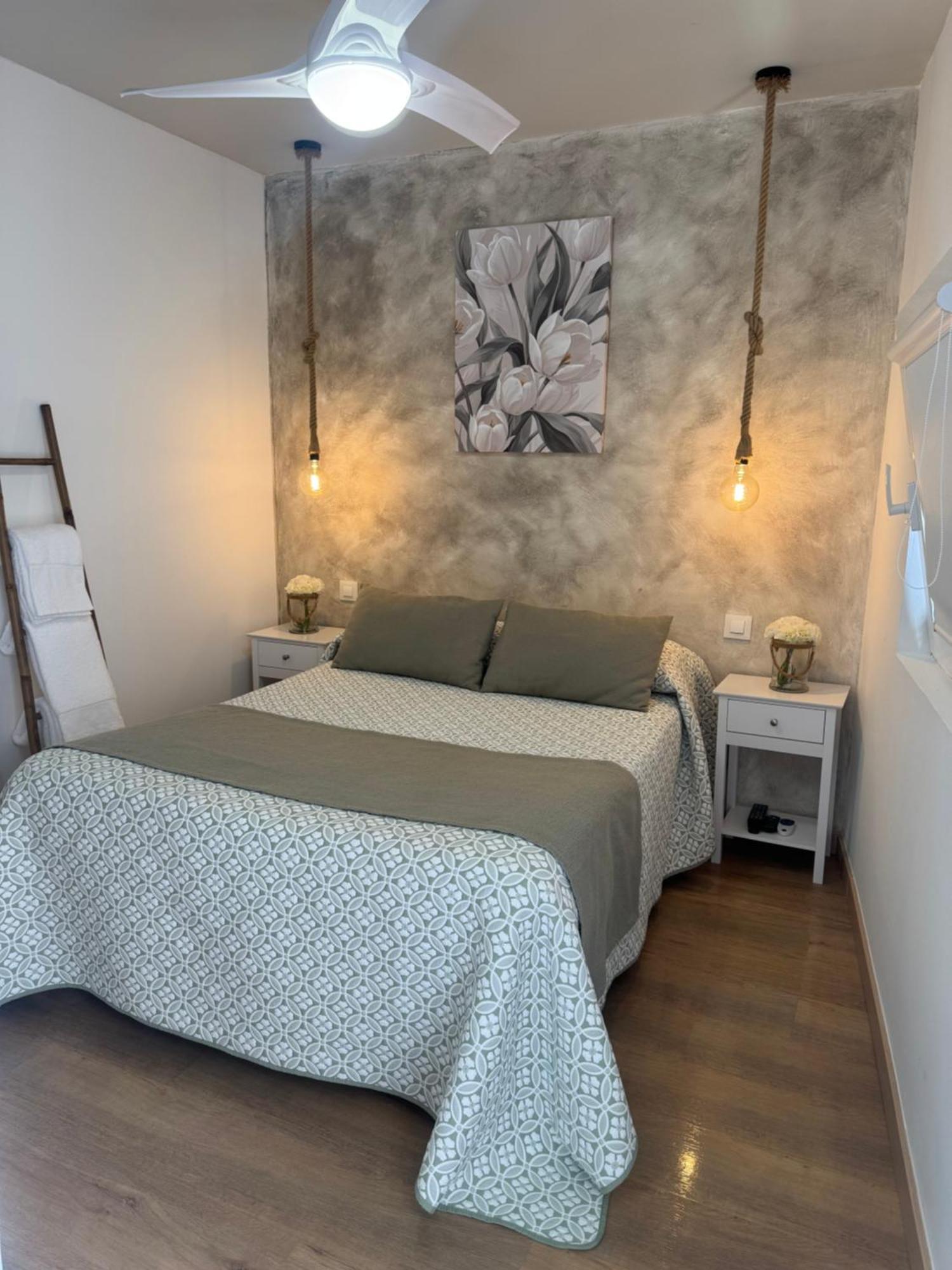 Casa Callao 16 Con Patio วิโก ภายนอก รูปภาพ